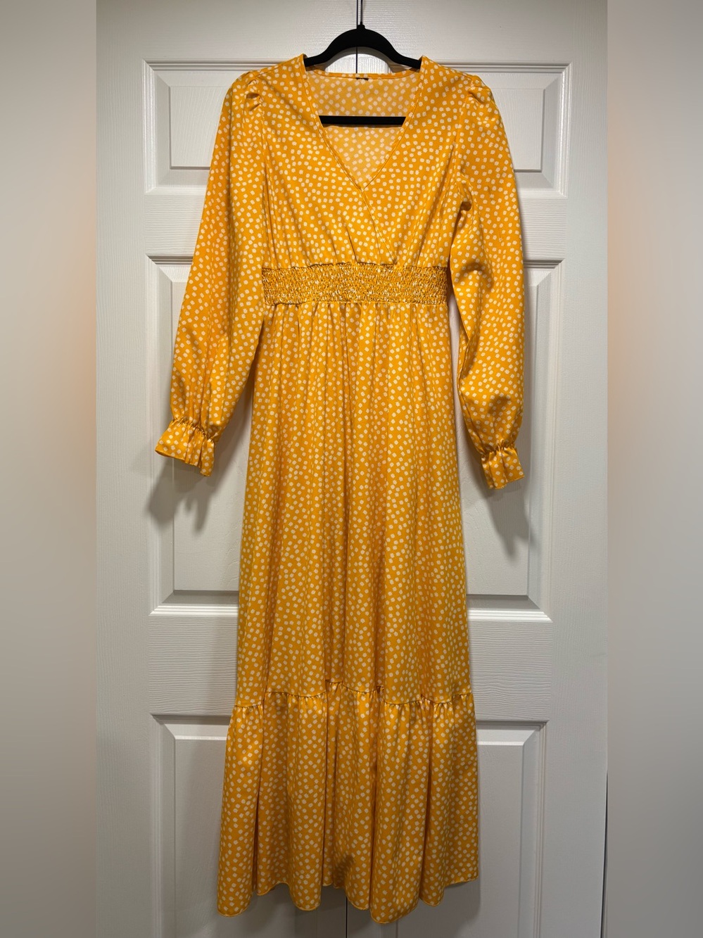 Yellow Daisy Print Smocked Waist Long Sleeve Midi Dress XS
